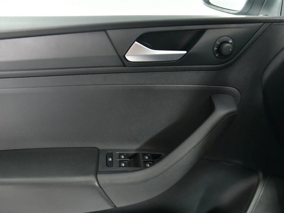 Volkswagen Polo 1.6 АКПП, 2020, 41 000 км фото 5