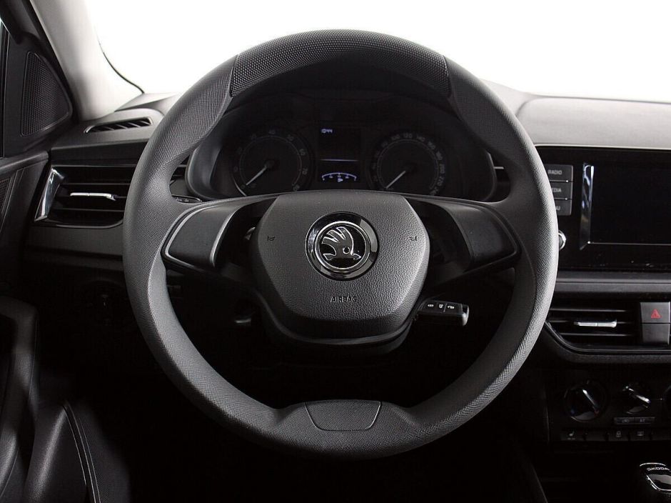 Skoda Rapid 1.6 АКПП, 2021, 28 000 км фото 9