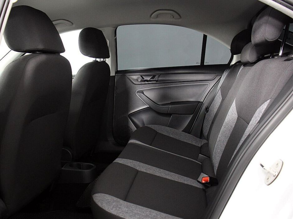 Skoda Rapid 1.6 АКПП, 2021, 28 000 км фото 12