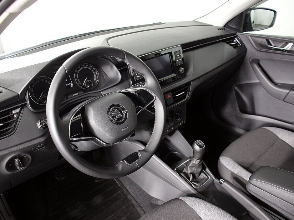 Skoda Rapid 1.6 МКПП, 2021, 29 000 км фото 8