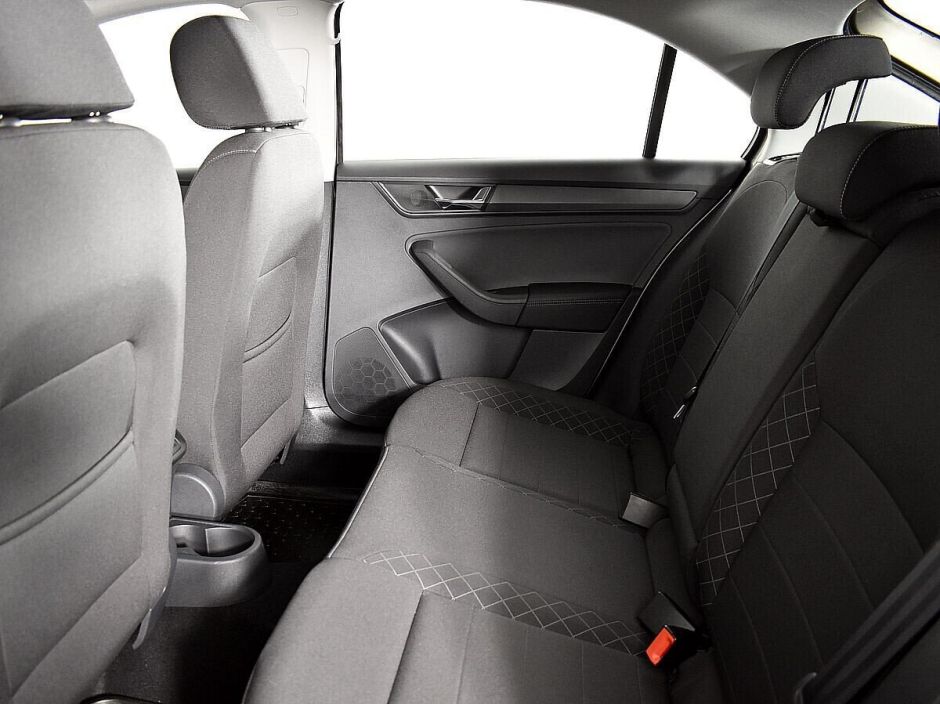 Skoda Rapid 1.6 АКПП, 2020, 38 000 км фото 8