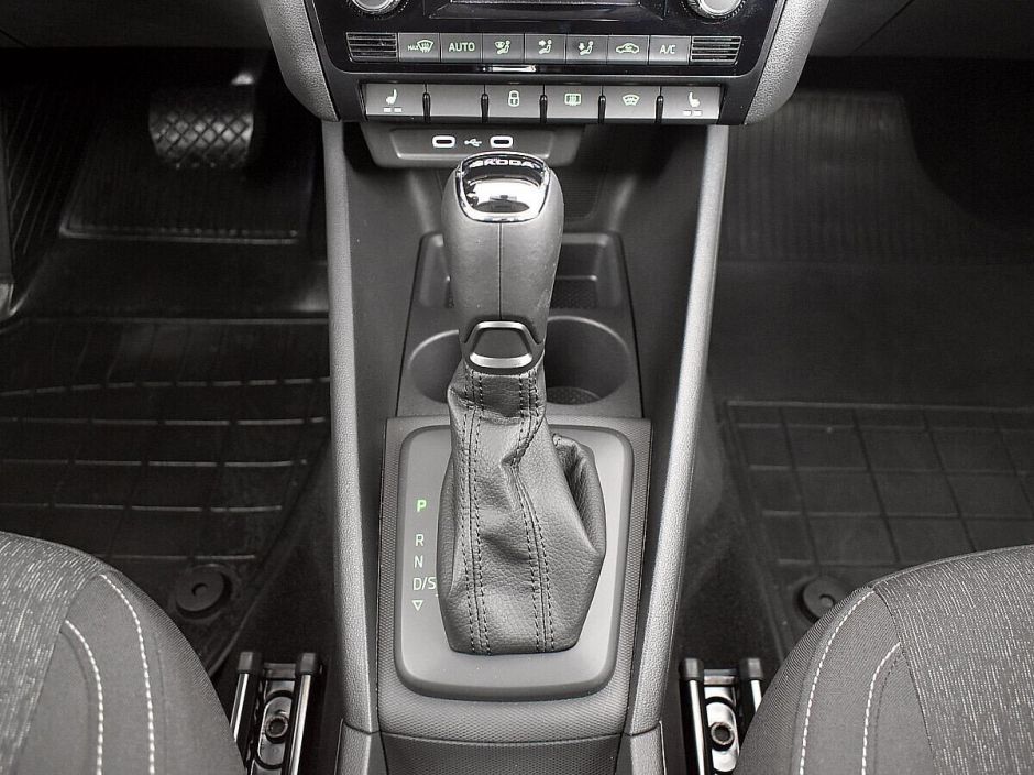 Skoda Rapid 1.6 АКПП, 2021, 28 000 км фото 11