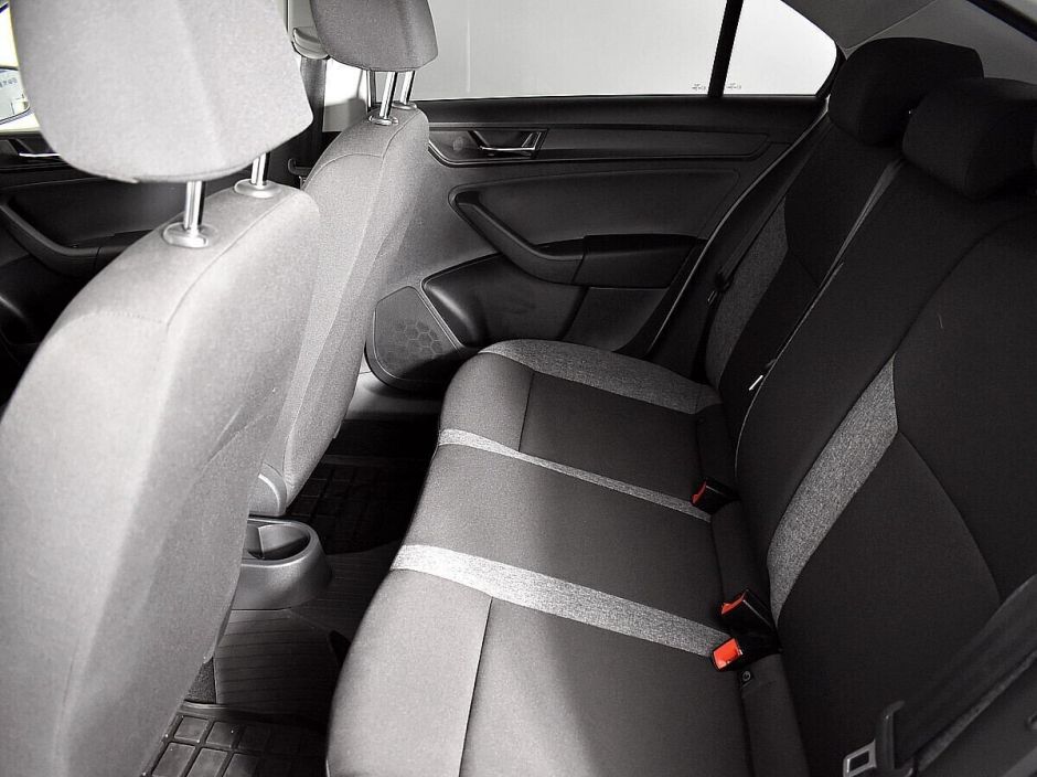 Skoda Rapid 1.6 АКПП, 2021, 24 000 км фото 10