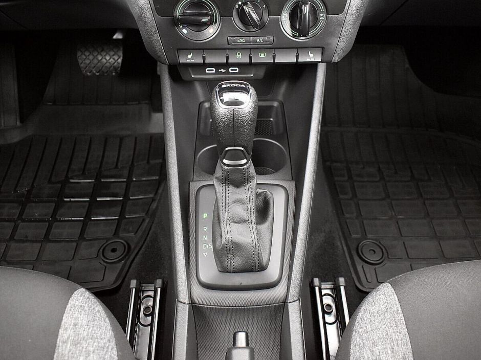 Skoda Rapid 1.6 АКПП, 2021, 24 000 км фото 11