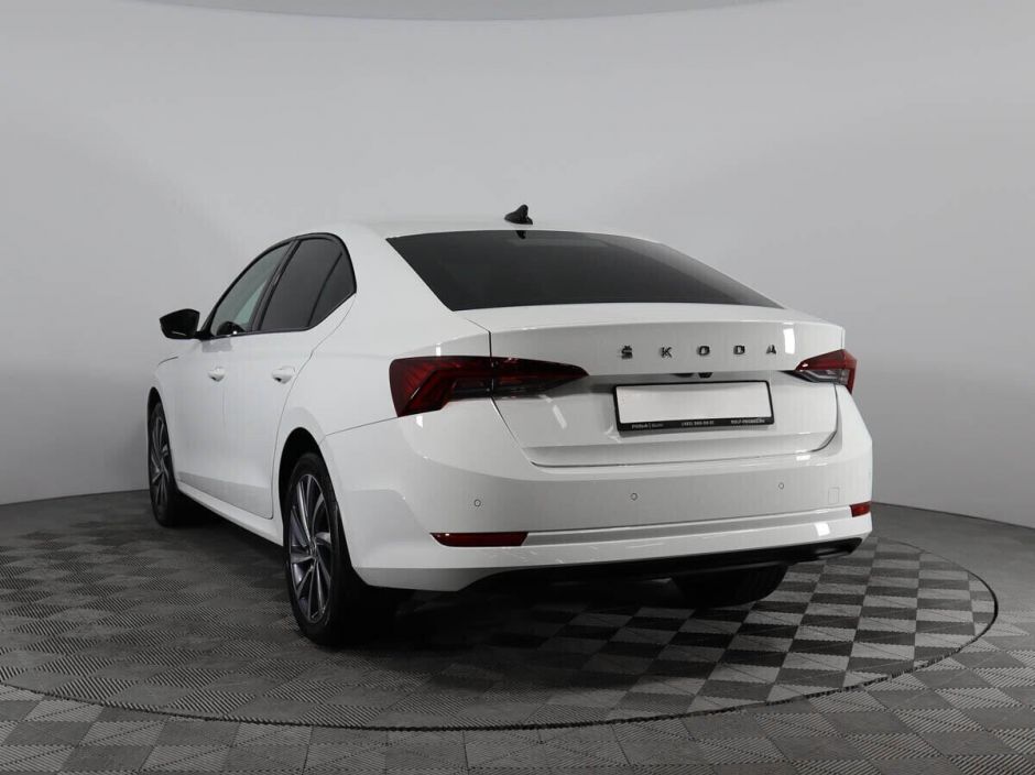 Skoda Octavia 1.4 АКПП, 2021, 32 000 км фото 4
