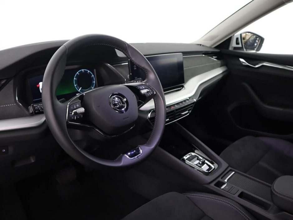 Skoda Octavia 1.4 АКПП, 2021, 32 000 км фото 5