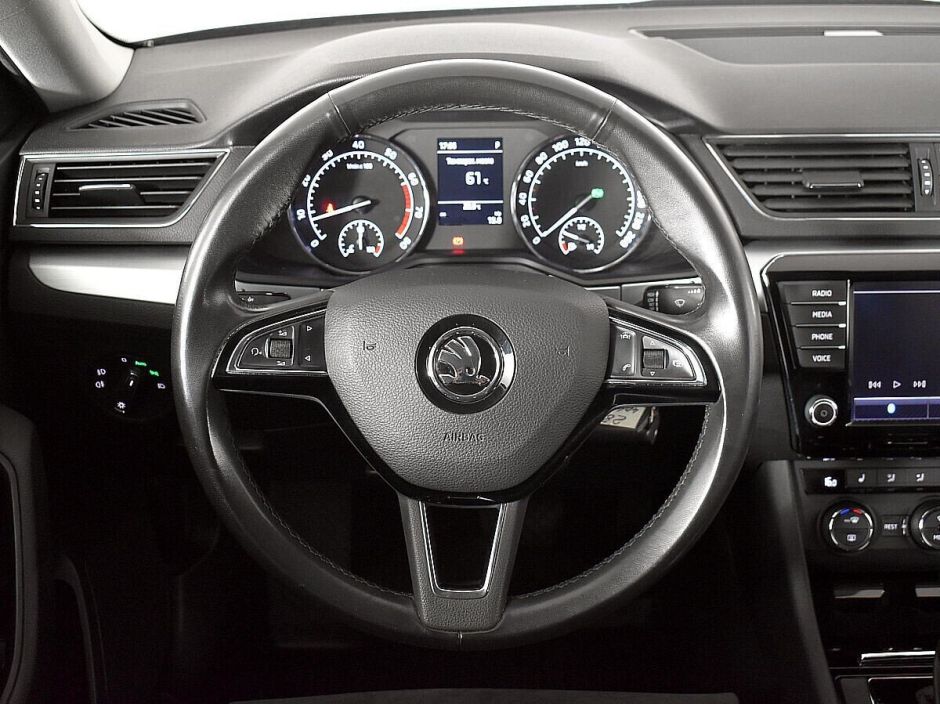Skoda Superb 1.4 РКПП, 2017, 71 000 км фото 10