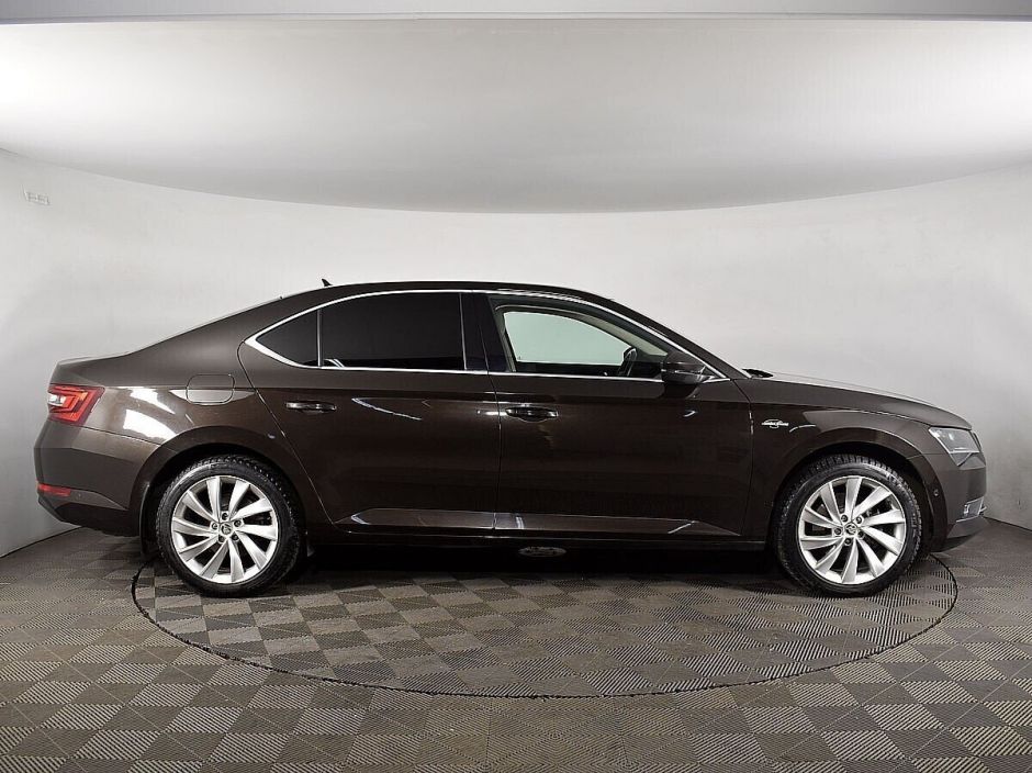 Skoda Superb 2.0 РКПП, 2016, 89 000 км фото 6