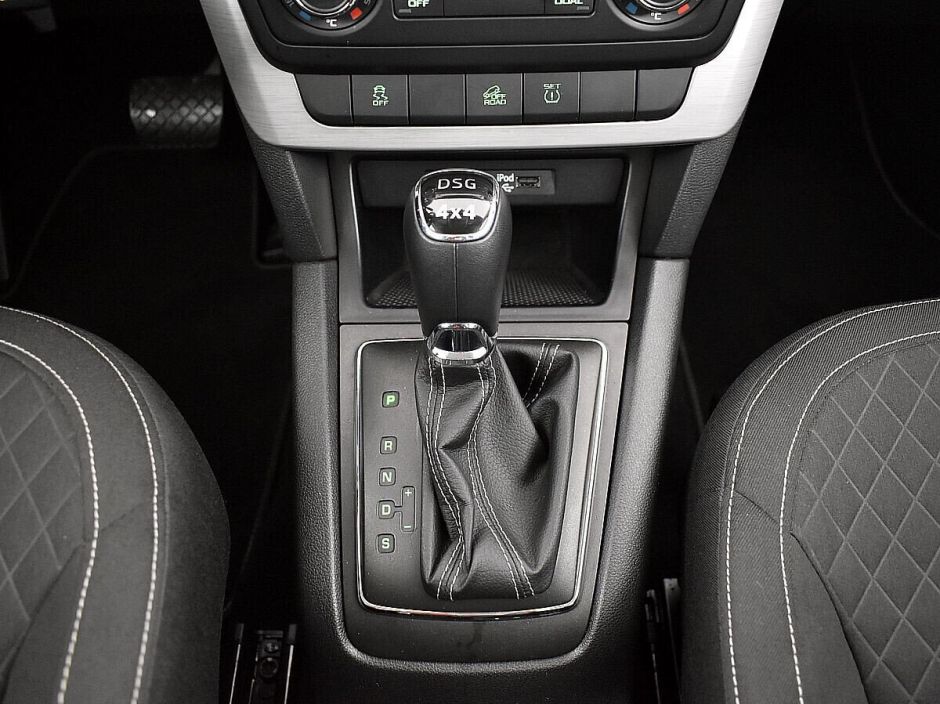 Skoda Yeti 1.8 РКПП, 2016, 89 000 км фото 10