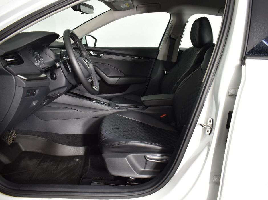 Skoda Octavia 1.6 АКПП, 2021, 24 000 км фото 7