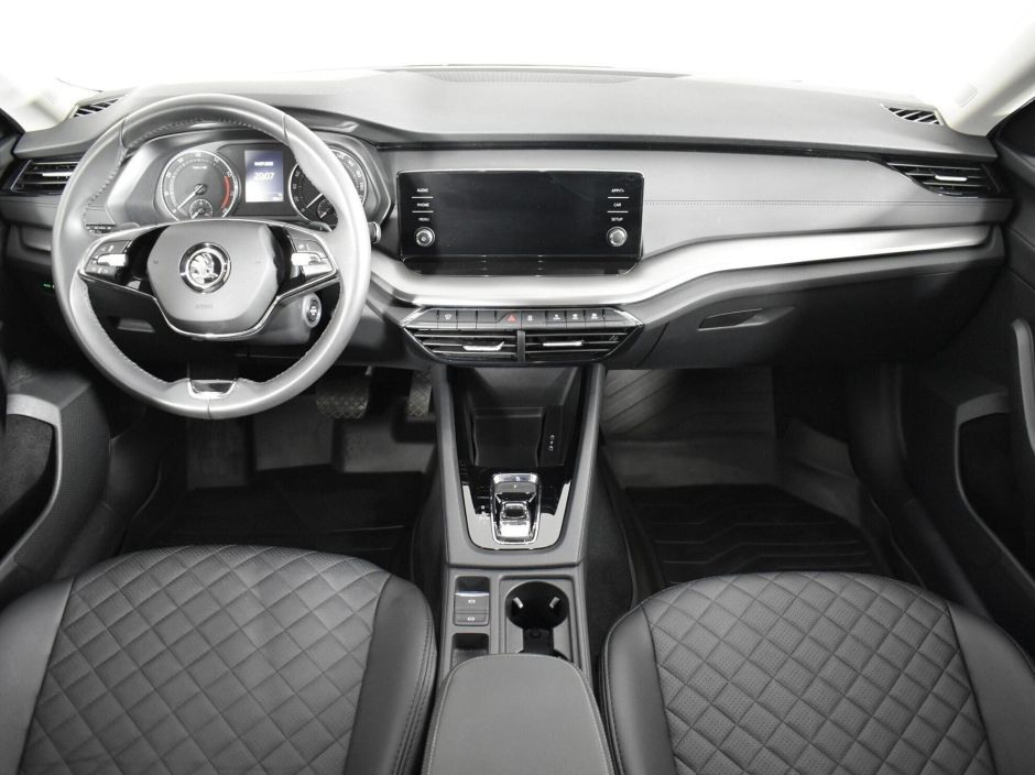 Skoda Octavia 1.6 АКПП, 2021, 24 000 км фото 9