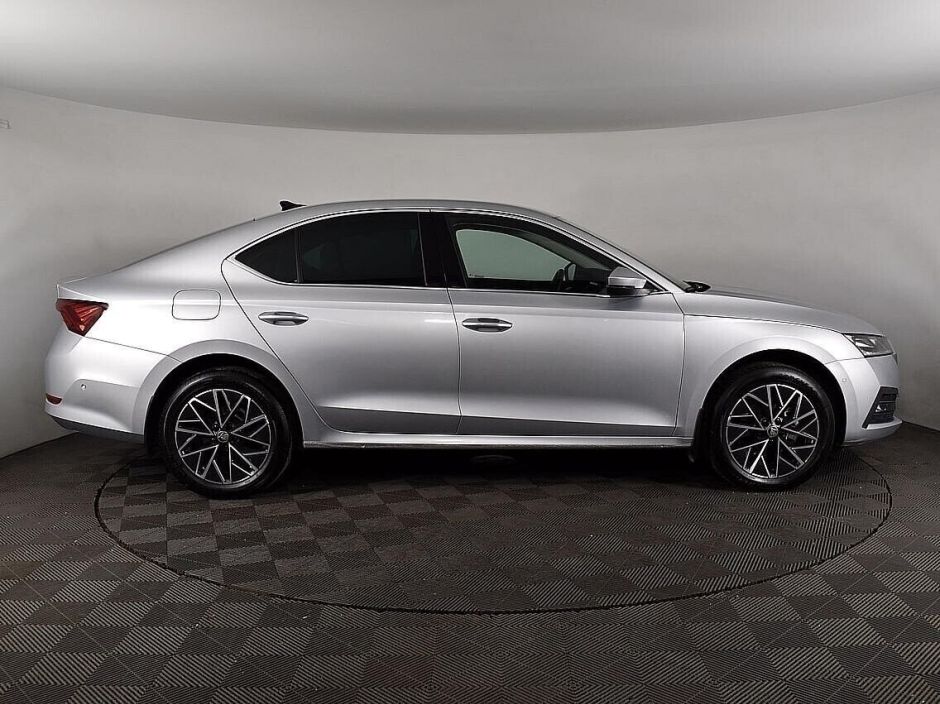 Skoda Octavia 1.4 АКПП, 2020, 45 000 км фото 4