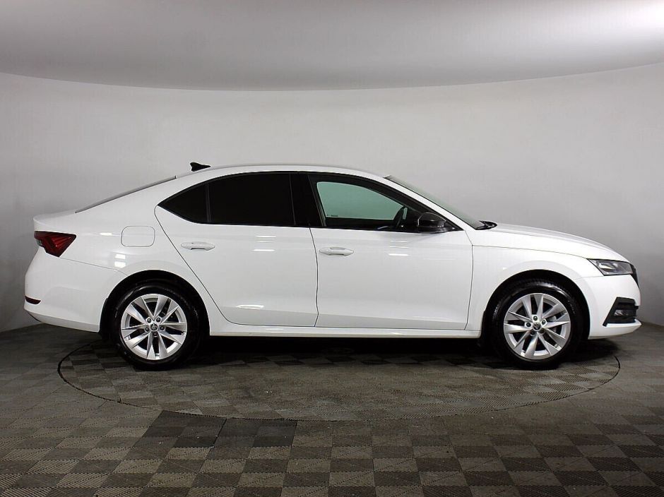 Skoda Octavia 1.4 АКПП, 2021, 34 000 км фото 6