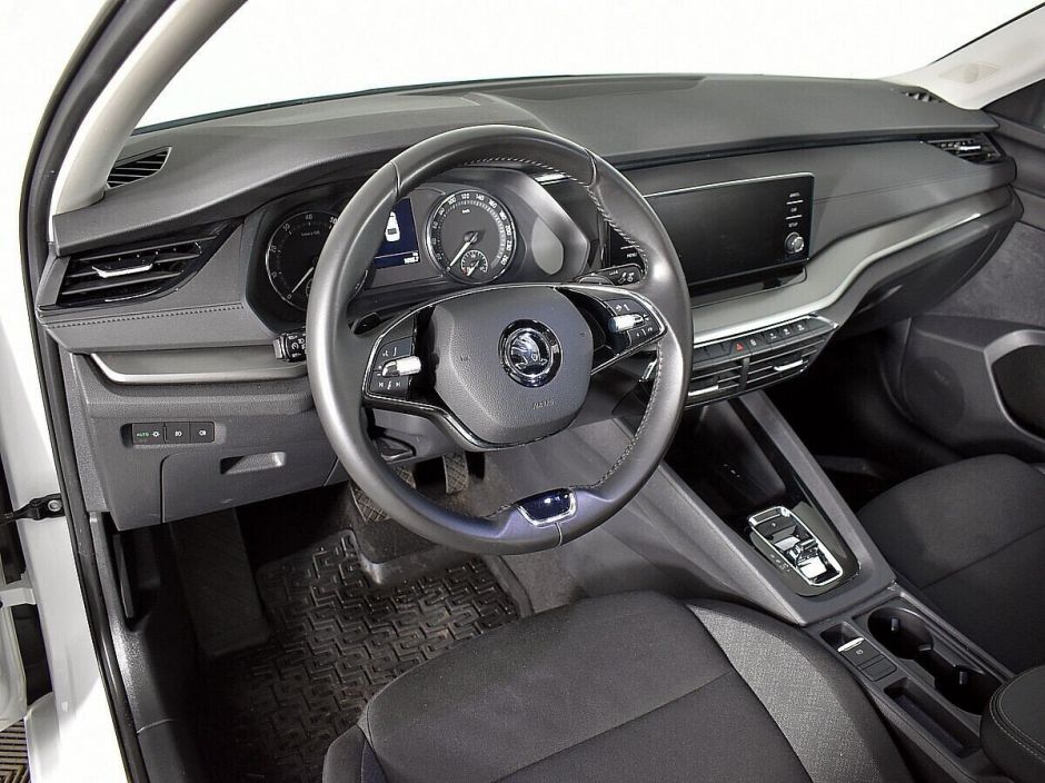 Skoda Octavia 1.4 АКПП, 2021, 37 000 км фото 8