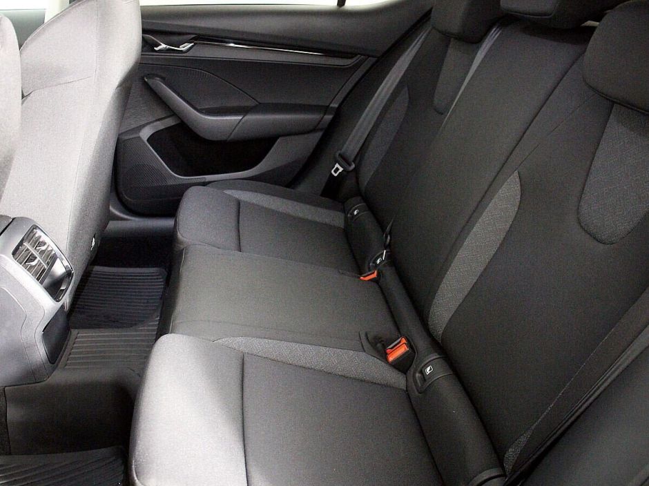 Skoda Octavia 1.4 МКПП, 2020, 49 000 км фото 11