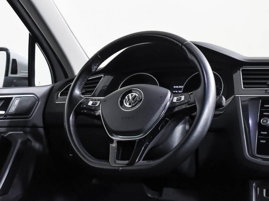 Volkswagen Tiguan 2.0 РКПП, 2018, 72 000 км фото 8