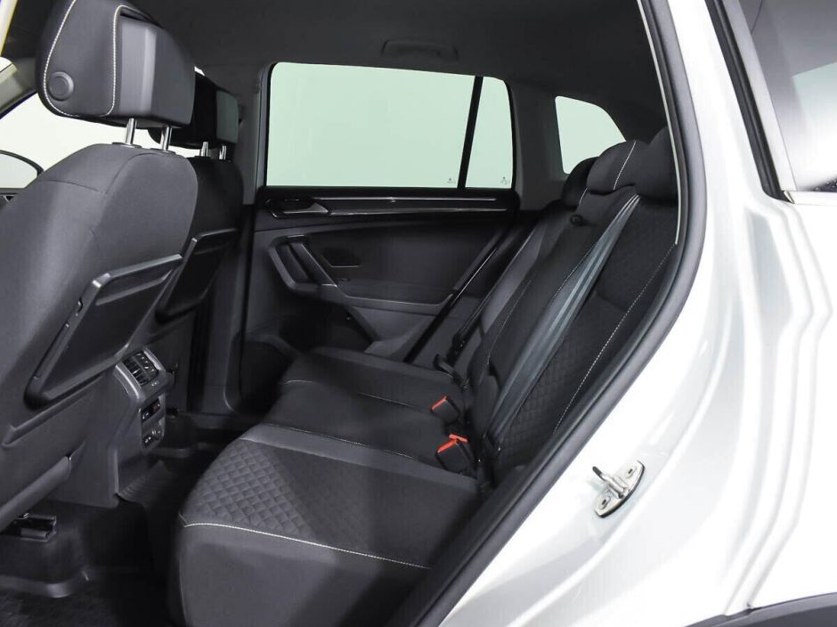 Volkswagen Tiguan 2.0 РКПП, 2018, 72 000 км фото 9