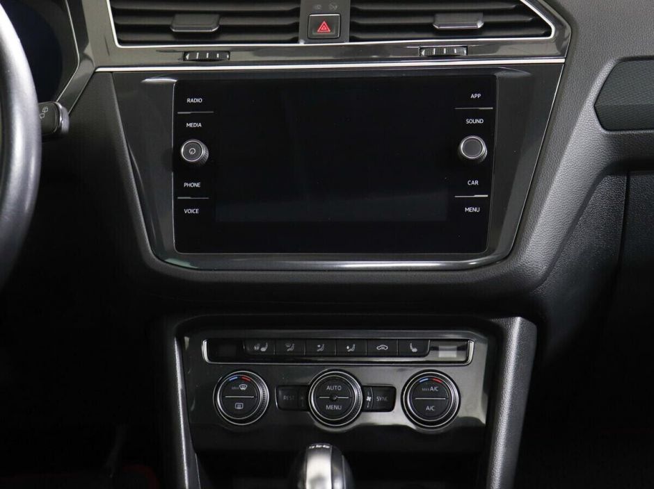 Volkswagen Tiguan 2.0 РКПП, 2017, 74 000 км фото 9