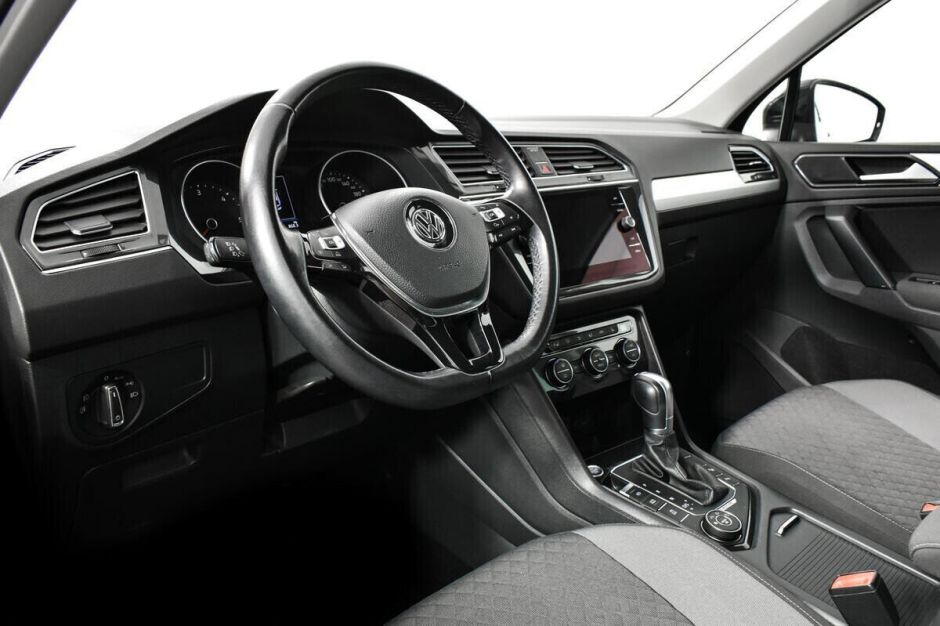 Volkswagen Tiguan 2.0 РКПП, 2017, 76 000 км фото 5