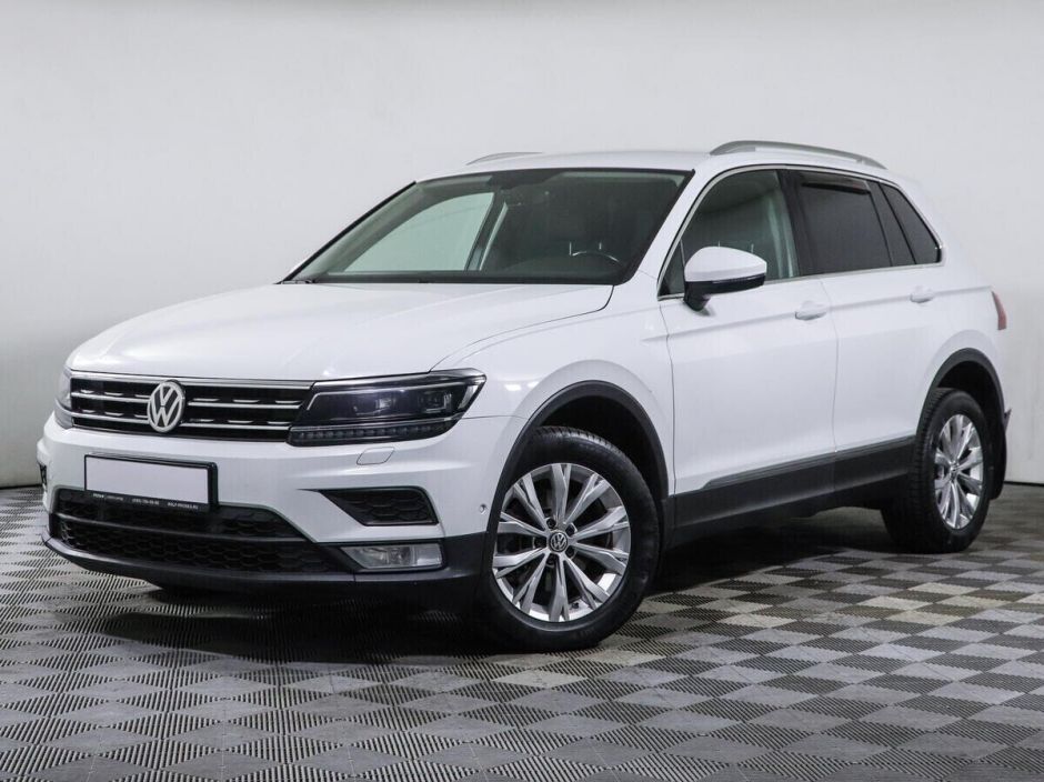 Volkswagen Tiguan 2.0 РКПП, 2018, 73 000 км фото 1