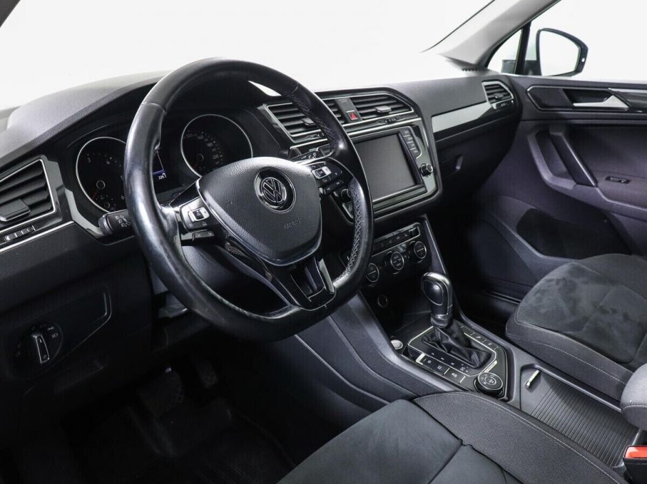 Volkswagen Tiguan 2.0 РКПП, 2018, 73 000 км фото 5