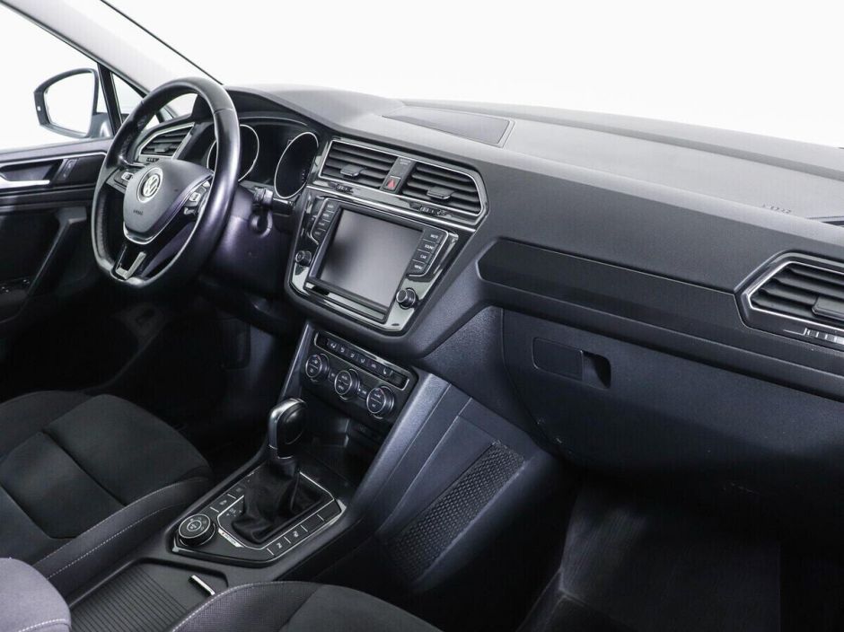 Volkswagen Tiguan 2.0 РКПП, 2018, 73 000 км фото 8