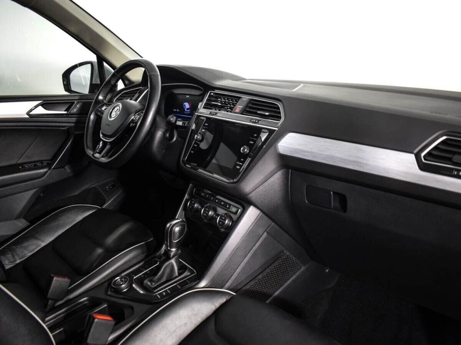 Volkswagen Tiguan 2.0 РКПП, 2016, 93 000 км фото 6