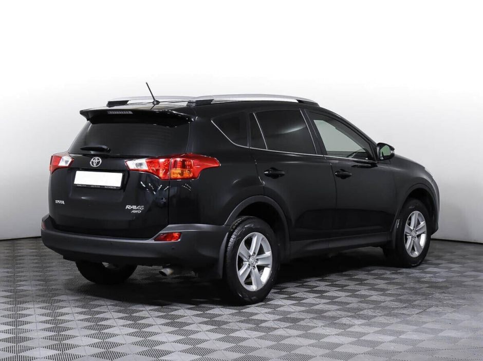 Toyota RAV4 2.2 АКПП, 2014, 121 000 км фото 2