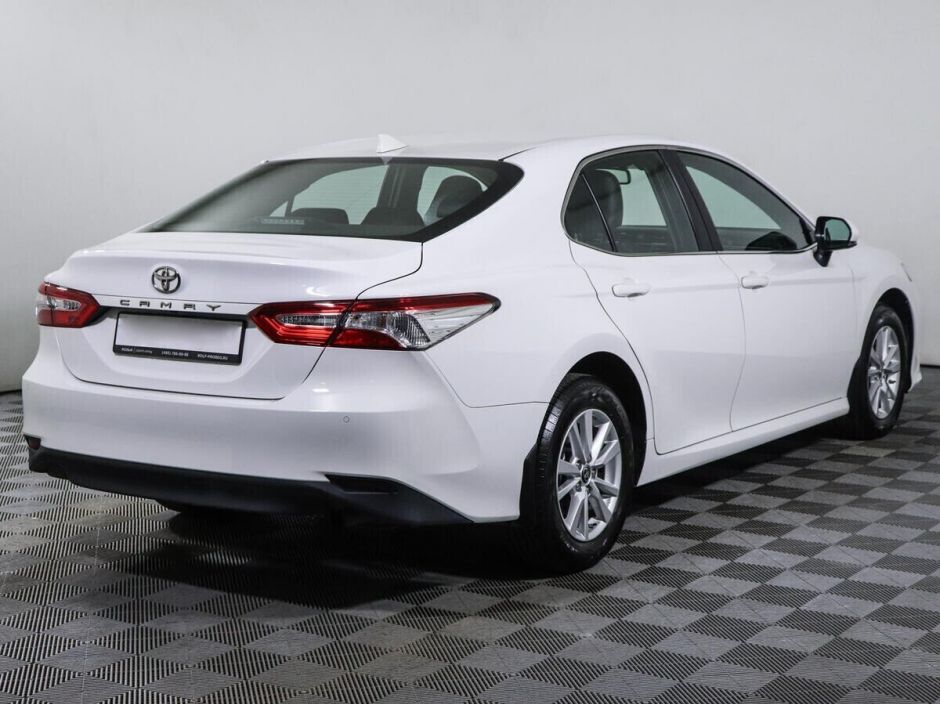 Toyota Camry 2.0 АКПП, 2018, 66 000 км фото 2