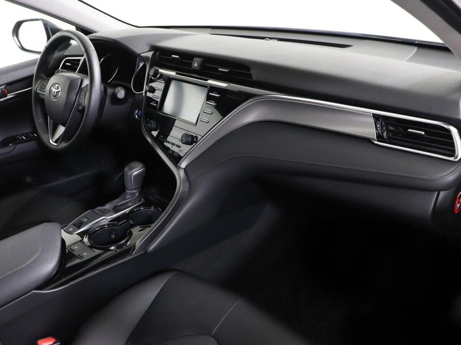 Toyota Camry 2.0 АКПП, 2018, 66 000 км фото 10