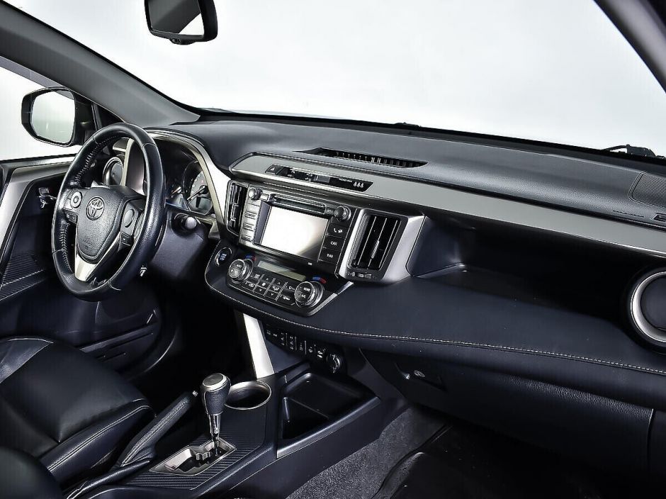 Toyota RAV4 2.2 АКПП, 2014, 115 000 км фото 8