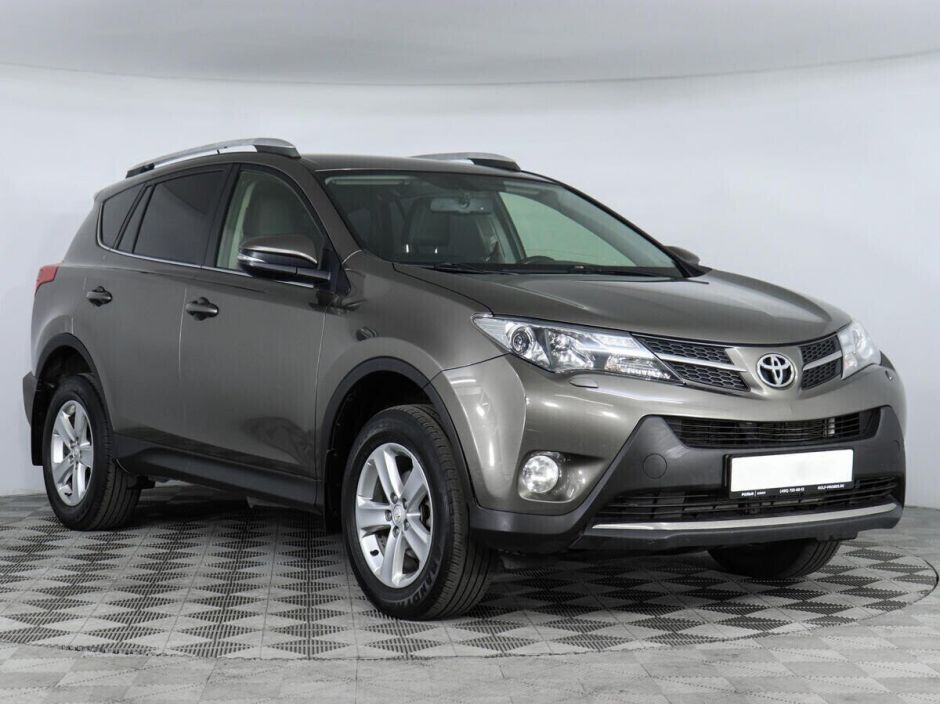 Toyota RAV4 2.2 АКПП, 2015, 103 000 км фото 3