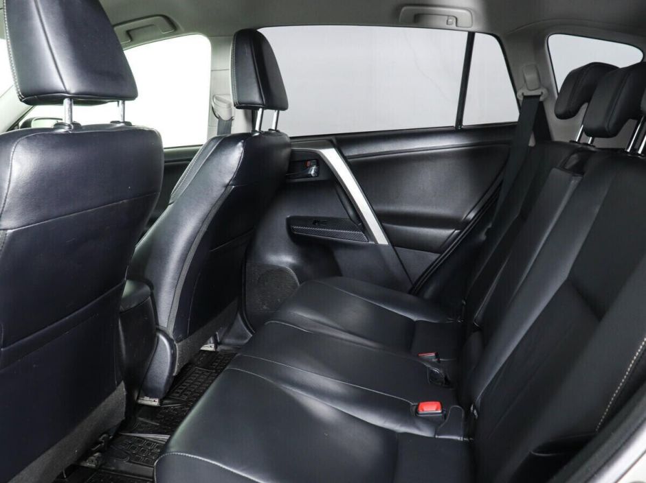 Toyota RAV4 2.2 АКПП, 2015, 103 000 км фото 8