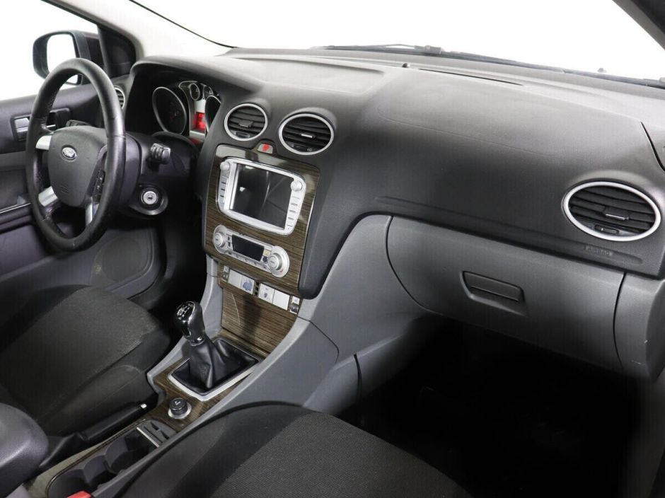 Ford Focus 1.8 МКПП, 2008, 179 000 км фото 9