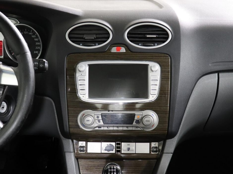 Ford Focus 1.8 МКПП, 2008, 179 000 км фото 13