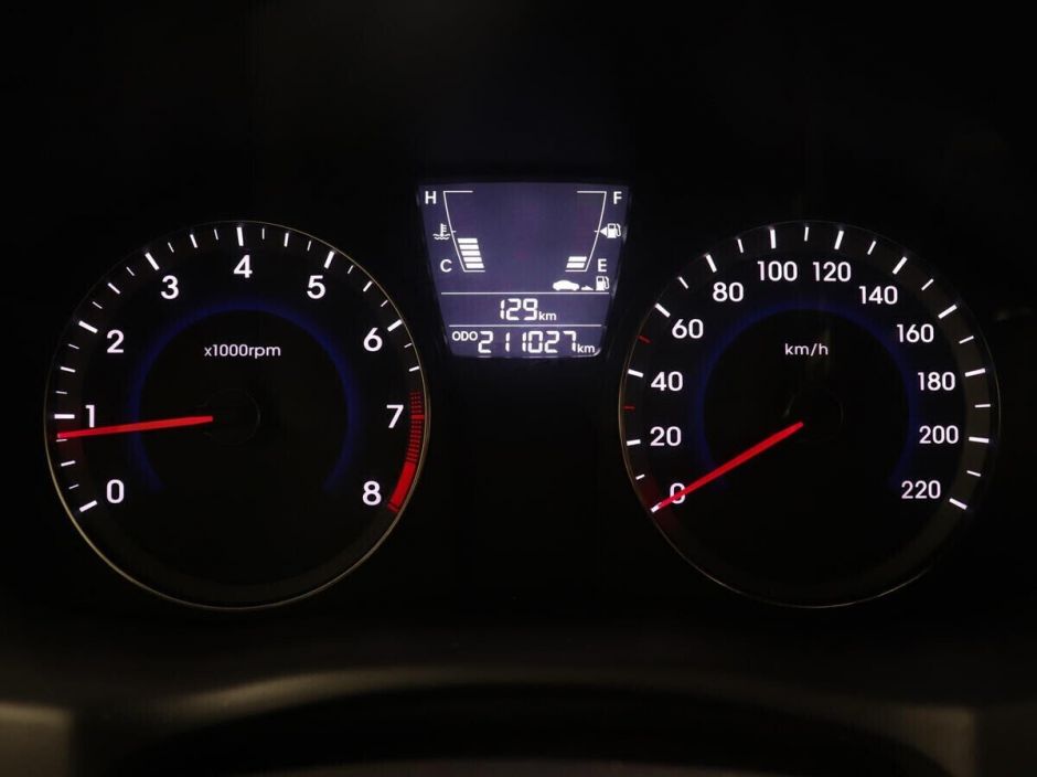 Hyundai Solaris 1.4 МКПП, 2012, 138 000 км фото 11