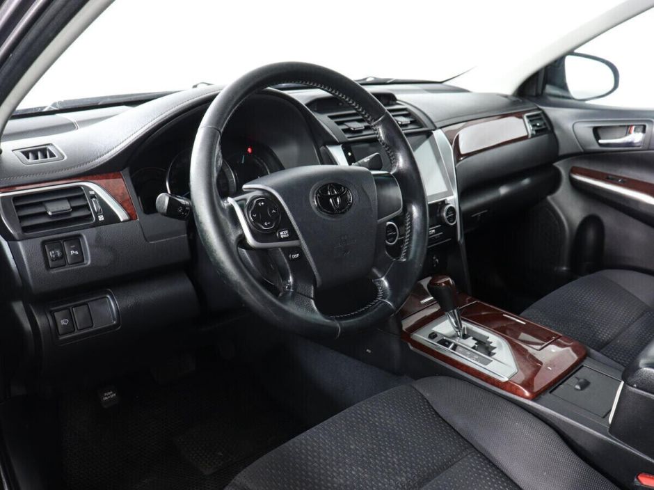 Toyota Camry 2.5 АКПП, 2012, 145 000 км фото 9