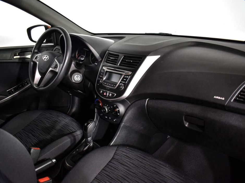 Hyundai Solaris 1.6 АКПП, 2015, 102 000 км фото 9