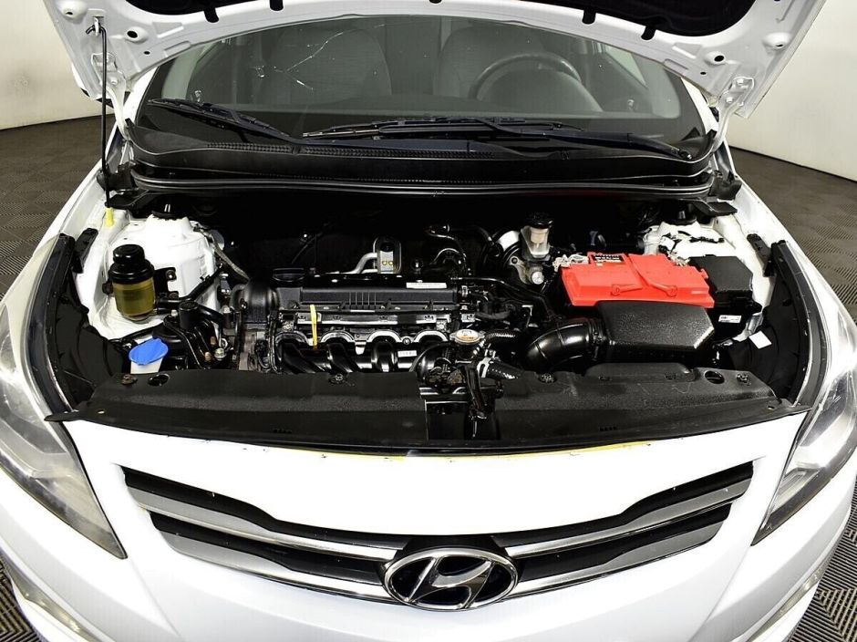 Hyundai Solaris 1.4 МКПП, 2016, 94 000 км фото 9