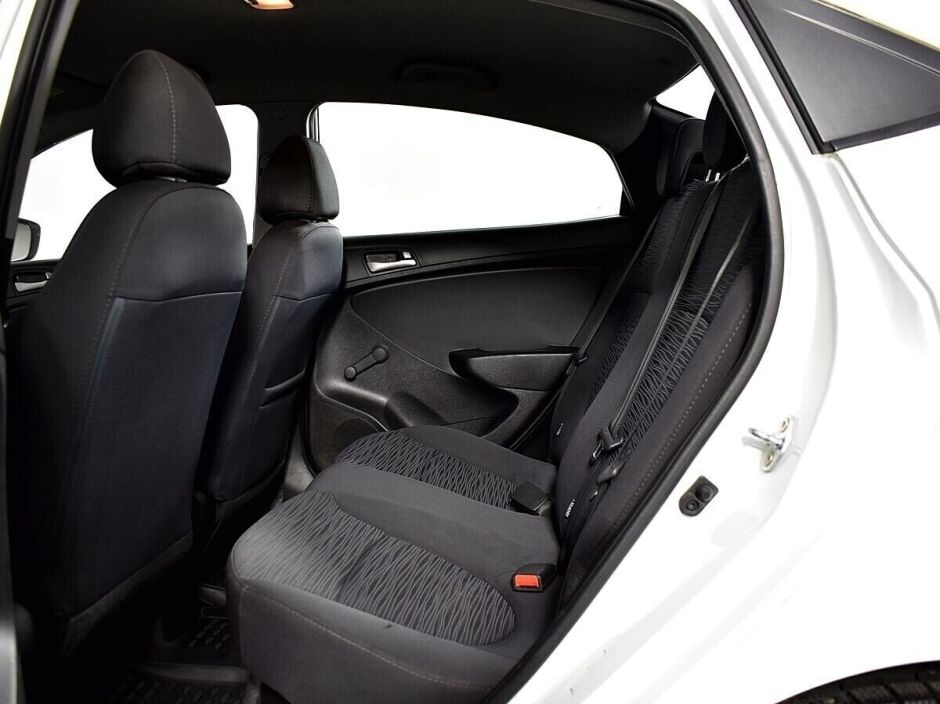 Hyundai Solaris 1.4 МКПП, 2016, 94 000 км фото 12