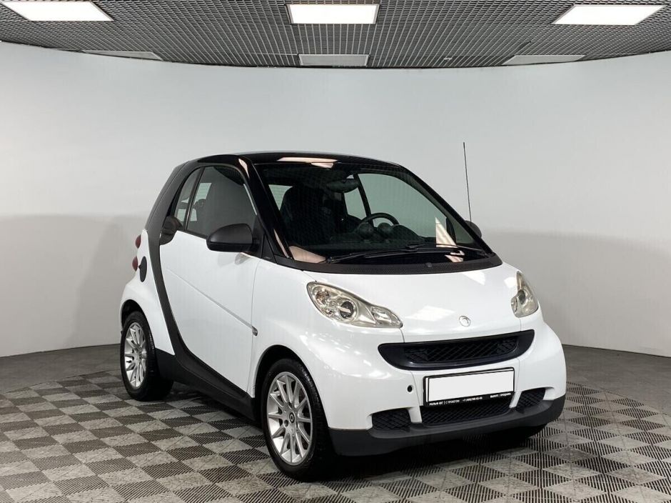 Smart Fortwo 1.0 РКПП, 2009, 178 000 км фото 3