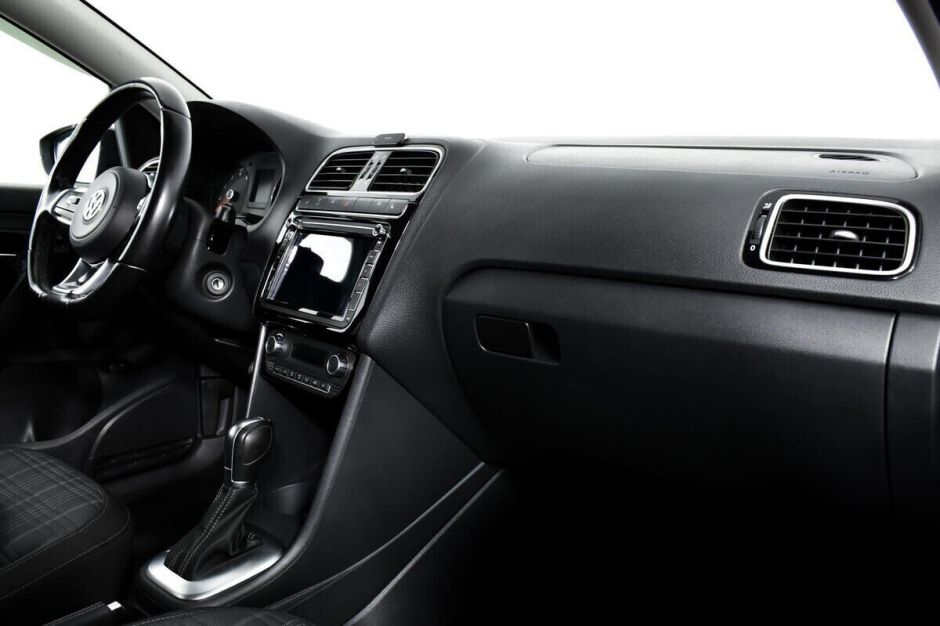 Volkswagen Polo 1.4 РКПП, 2017, 77 000 км фото 9