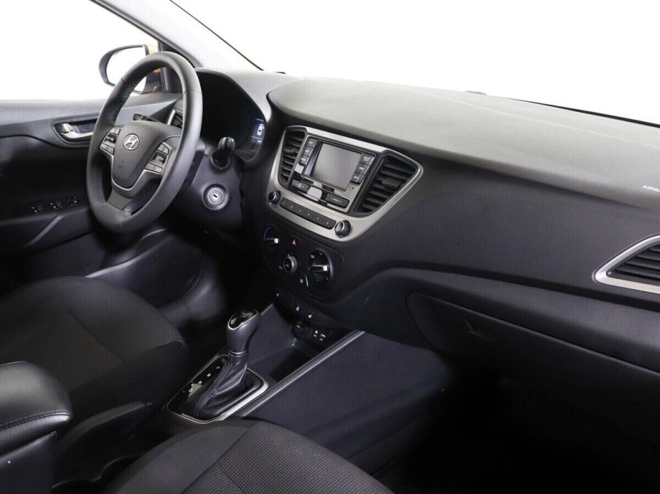 Hyundai Solaris 1.6 АКПП, 2017, 83 000 км фото 9