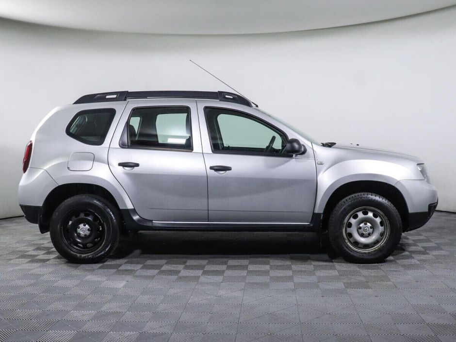 Renault Duster 1.6 МКПП, 2017, 77 000 км фото 4