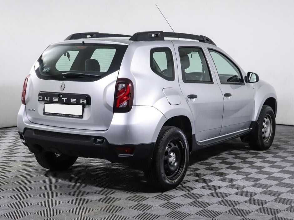 Renault Duster 1.6 МКПП, 2017, 77 000 км фото 5