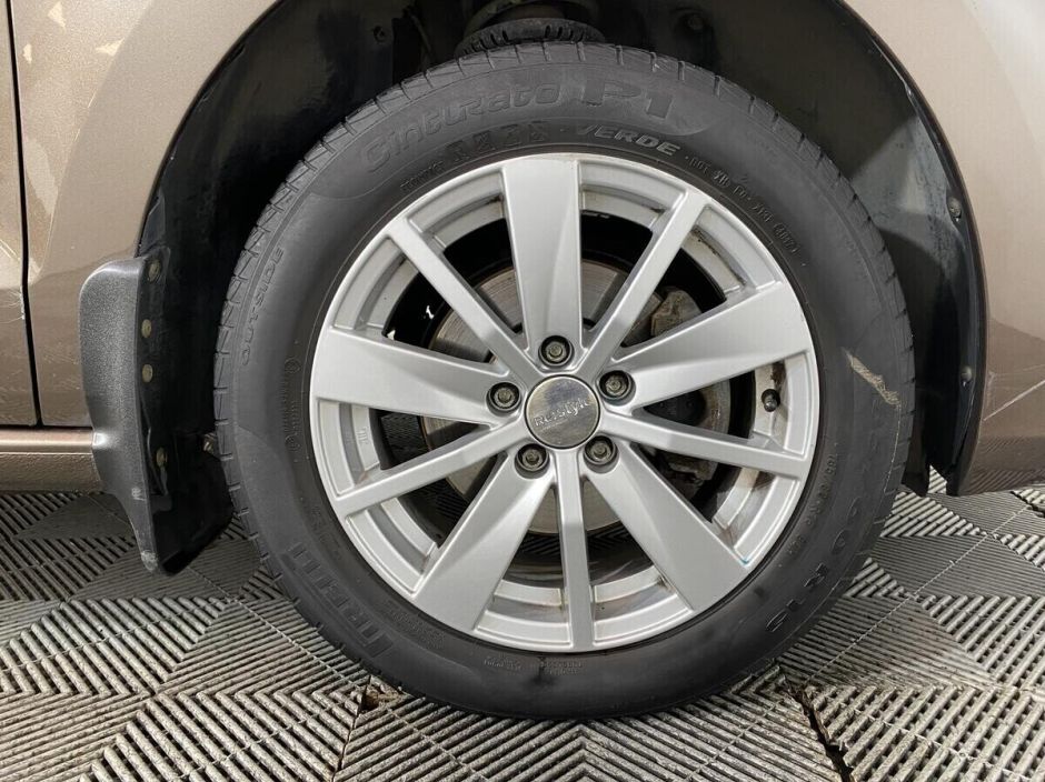 Volkswagen Polo 1.6 МКПП, 2017, 80 000 км фото 19