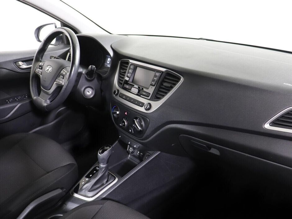 Hyundai Solaris 1.4 АКПП, 2018, 65 000 км фото 9