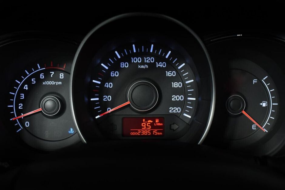 Kia Rio 1.4 МКПП, 2014, 111 000 км фото 10