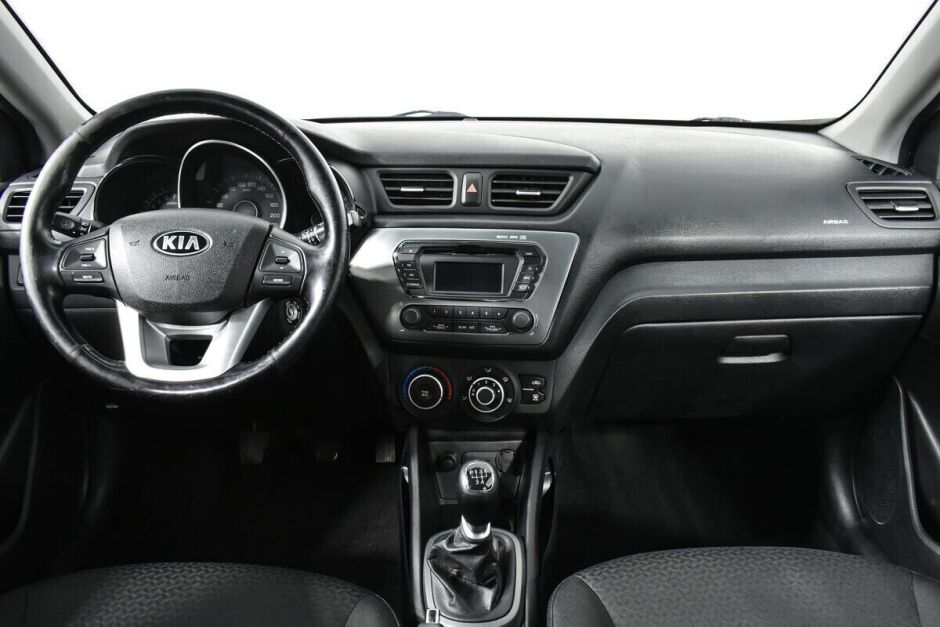 Kia Rio 1.4 МКПП, 2014, 111 000 км фото 11