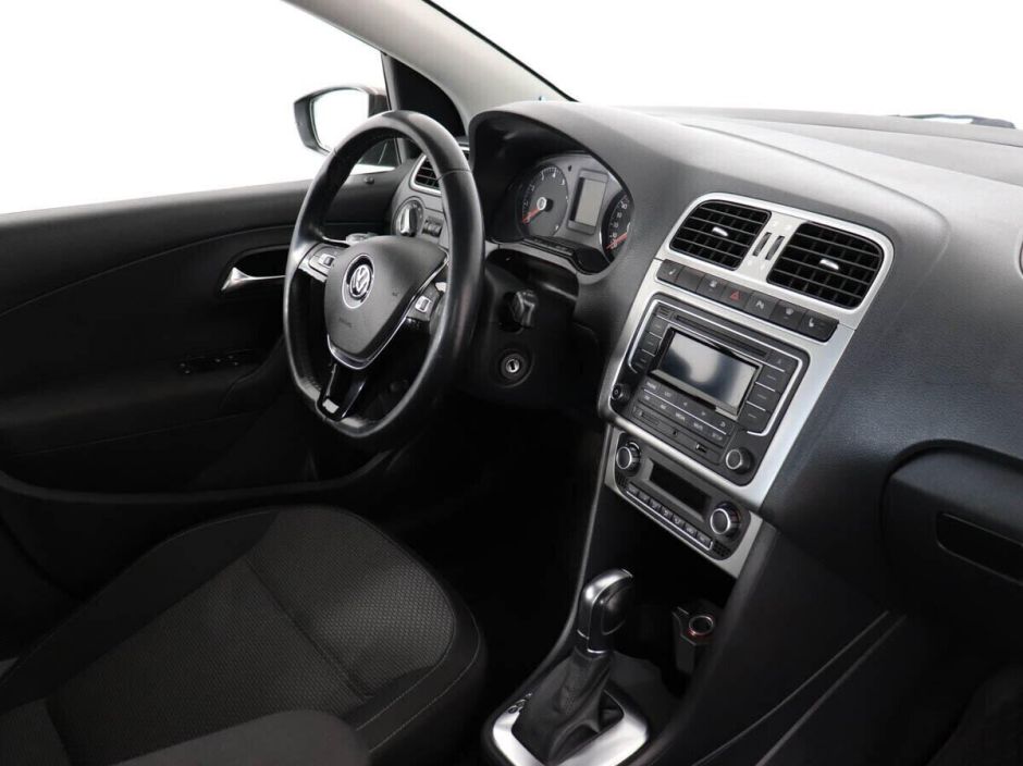 Volkswagen Polo 1.6 АКПП, 2016, 88 000 км фото 7